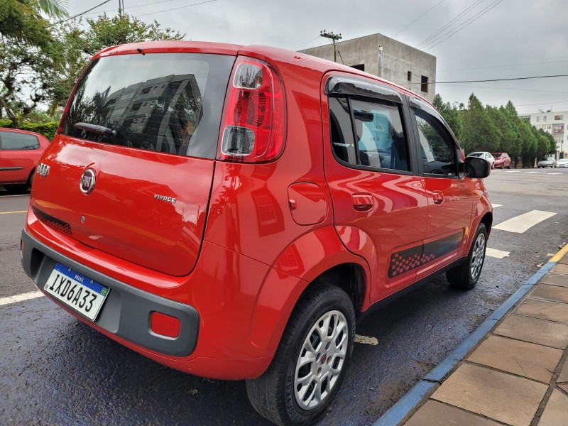 FIAT UNO 1.0 EVO VIVACE 8V FLEX 4P MANUAL 2015/2016 ADRIANO VEÍCULOS CRUZEIRO DO SUL / Carros no Vale