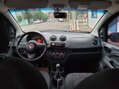 FIAT UNO 1.0 EVO VIVACE 8V FLEX 4P MANUAL 2015/2016 ADRIANO VEÍCULOS CRUZEIRO DO SUL / Carros no Vale