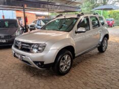 RENAULT DUSTER 1.6 DYN CVT 2017/2018 RICARDO VEÍCULOS TEUTÔNIA / Carros no Vale