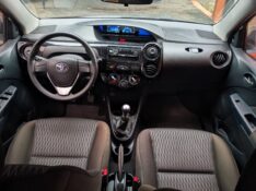 TOYOTA ETIOS 1.3 X 16V FLEX 4P MANUAL 2019/2020 RICARDO VEÍCULOS TEUTÔNIA / Carros no Vale