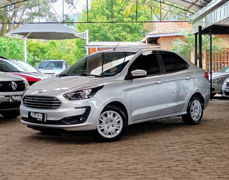 FORD KA + 1.5 SE PLUS 2019/2020 RICARDO VEÍCULOS TEUTÔNIA / Carros no Vale