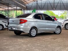 FORD KA + 1.5 SE PLUS 2019/2020 RICARDO VEÍCULOS TEUTÔNIA / Carros no Vale