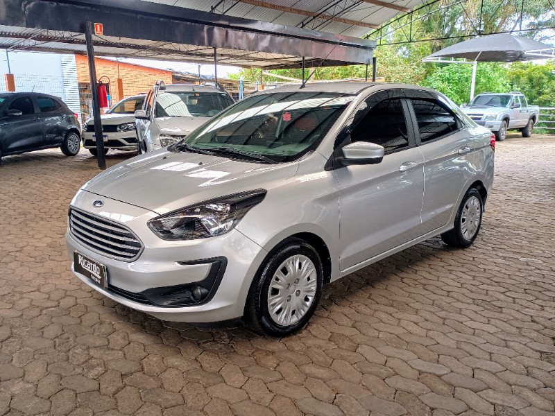 FORD KA + 1.5 SE PLUS 2019/2020 RICARDO VEÍCULOS TEUTÔNIA / Carros no Vale