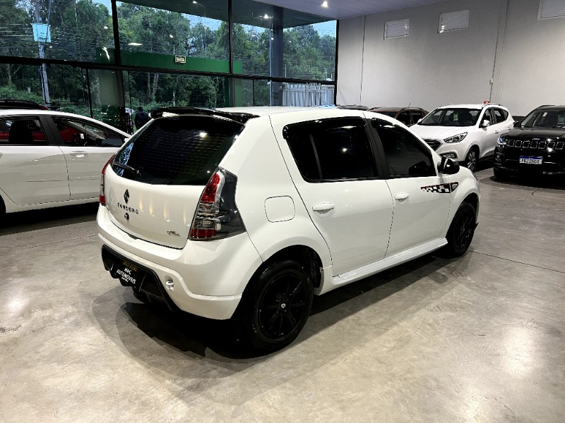 RENAULT SANDERO GT LINE 1.6 2013/2014 M&C AUTOMÓVEIS CAXIAS DO SUL / Carros no Vale