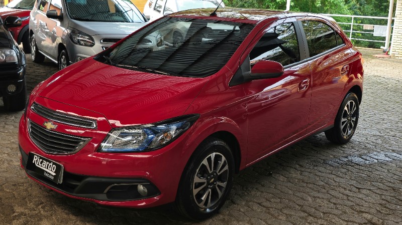 CHEVROLET ONIX 1.4 LTZ 8V 2015 2014/2015 RICARDO VEÍCULOS TEUTÔNIA / Carros no Vale