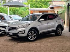 HYUNDAI SANTA FÉ 3.3 4X4 V6 2014/2015 RICARDO VEÍCULOS TEUTÔNIA / Carros no Vale