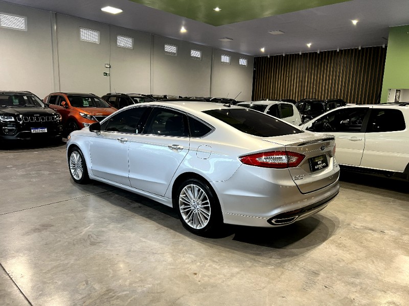 FORD FUSION 2.0 TITANIUM GTDI ECOBOOST AWD AUTOMÁTICO 2016/2016 M&C AUTOMÓVEIS CAXIAS DO SUL / Carros no Vale