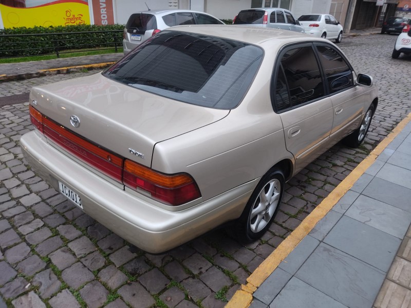 TOYOTA COROLLA LE 1.8 - 1995