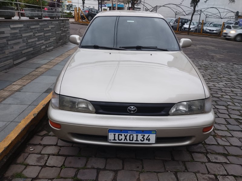 TOYOTA COROLLA LE 1.8 - 1995