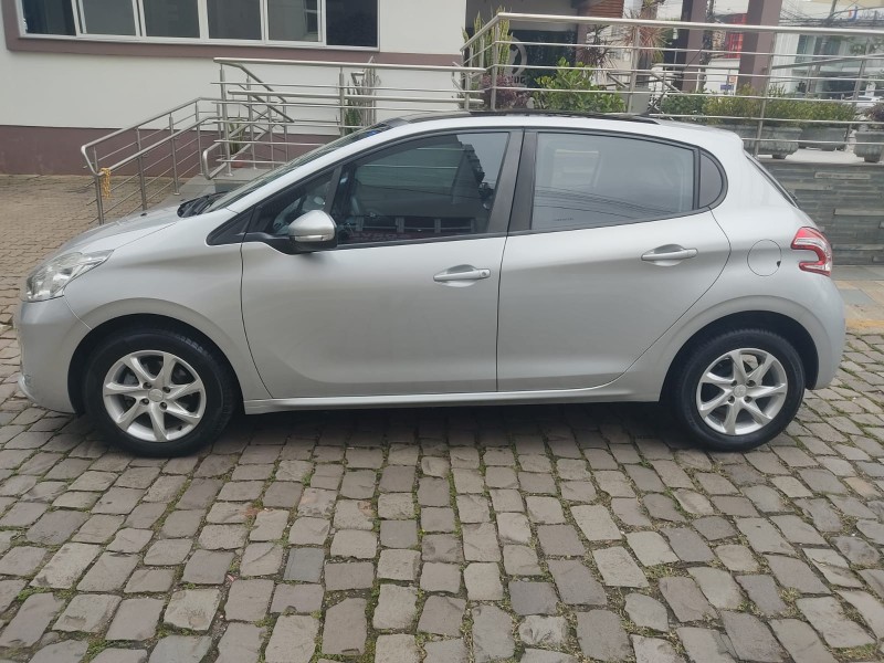 PEUGEOT 208 1.6 ALLURE - 2016