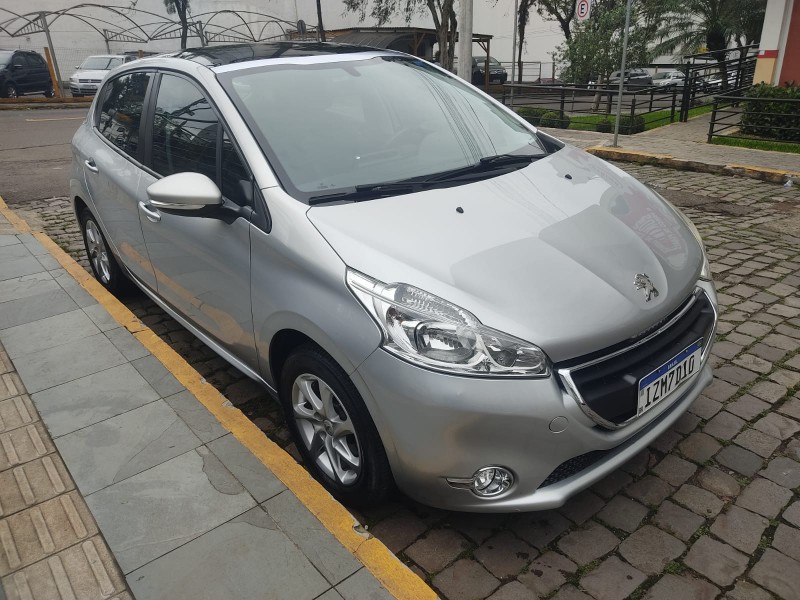 PEUGEOT 208 1.6 ALLURE - 2016