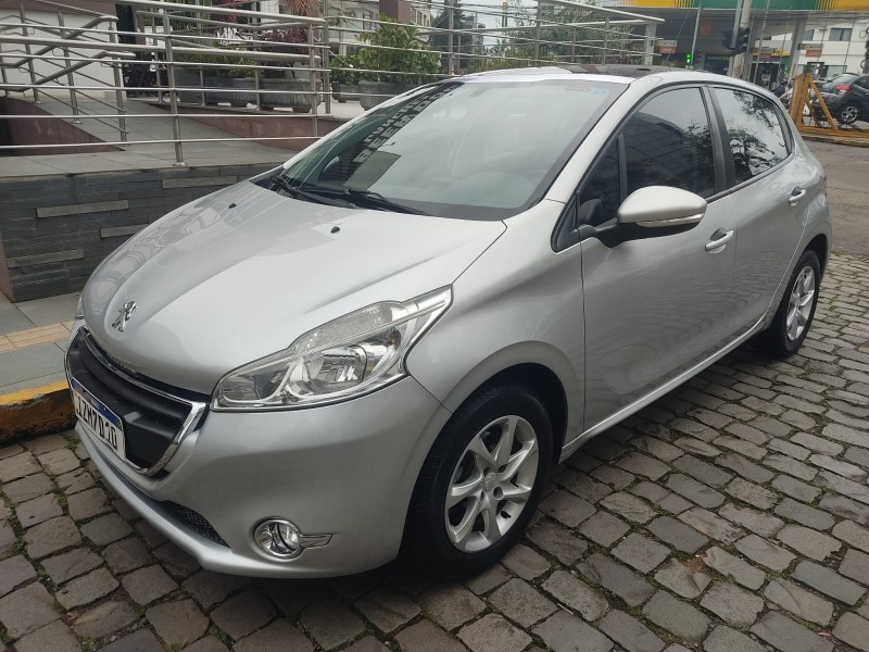 PEUGEOT 208 1.6 ALLURE - 2016