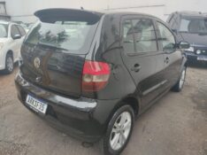 VOLKSWAGEN FOX 1.0 2009/2010 ALTERNATIVA VEÍCULOS LAJEADO / Carros no Vale