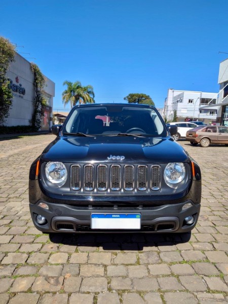 JEEP RENEGADE SPORT 2.0 4X4 TURBO 2016/2016 SÉTIMA VEÍCULOS GUAPORÉ / Carros no Vale