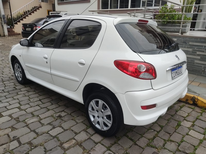 PEUGEOT 207 1.4/XR - 2012