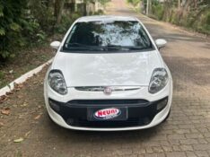 FIAT PUNTO 1.4 ATTRACTIVE /2014 NEURI VEÍCULOS LAJEADO / Carros no Vale