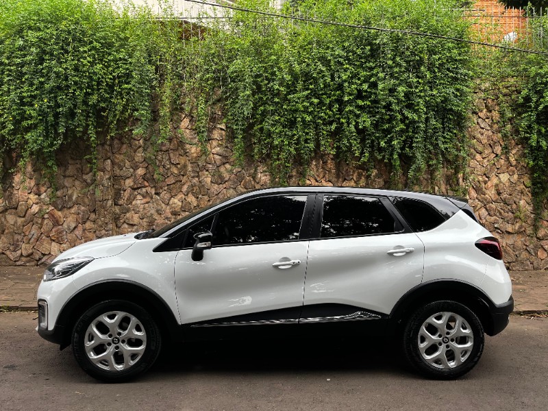 RENAULT CAPTUR ZEN 1.6 2018/2019 ESTAÇÃO DO CARRO ESTRELA / Carros no Vale