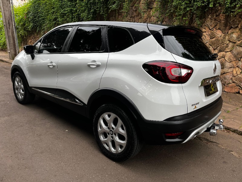 RENAULT CAPTUR ZEN 1.6 2018/2019 ESTAÇÃO DO CARRO ESTRELA / Carros no Vale