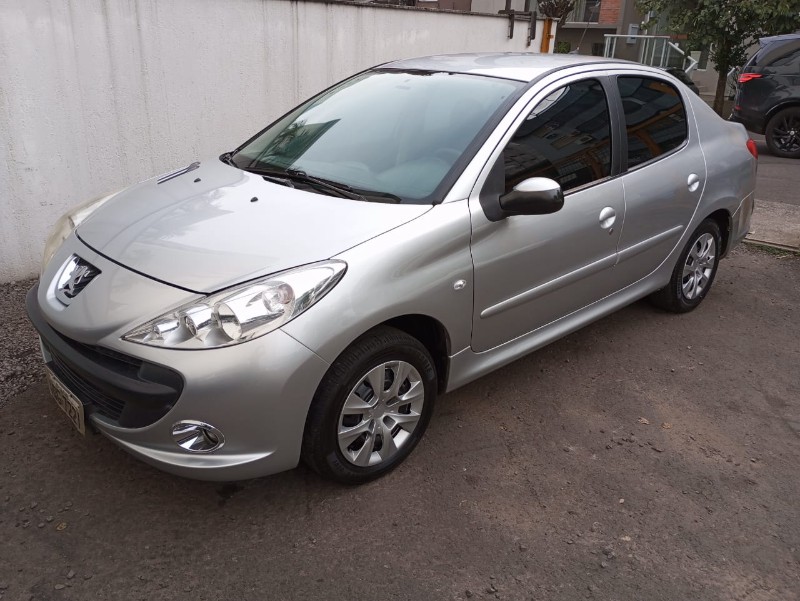 PEUGEOT 207 PASSION 1.4 - 2010