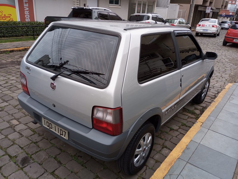 FIAT UNO WAY - 2010