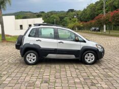 FIAT IDEA ADVENTURE DUALOGIC 1.8 16V FLEX 2013/2013 BOSCO AUTOMÓVEIS GUAPORÉ / Carros no Vale