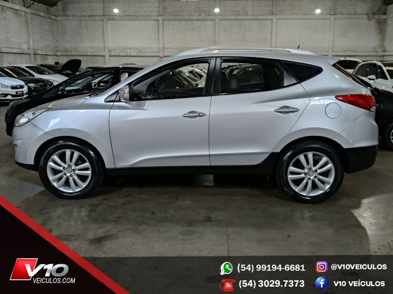 HYUNDAI IX 35 2.0 MPFI GLS 16V FLEX 4P AUTOMÁTICO 2013/2014 V10 VEÍCULOS CAXIAS DO SUL / Carros no Vale