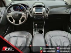 HYUNDAI IX 35 2.0 MPFI GLS 16V FLEX 4P AUTOMÁTICO 2013/2014 V10 VEÍCULOS CAXIAS DO SUL / Carros no Vale