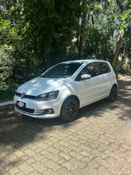 VOLKSWAGEN FOX 1.6 CONNECT FLEX 2019 /2019 NEURI VEÍCULOS LAJEADO / Carros no Vale