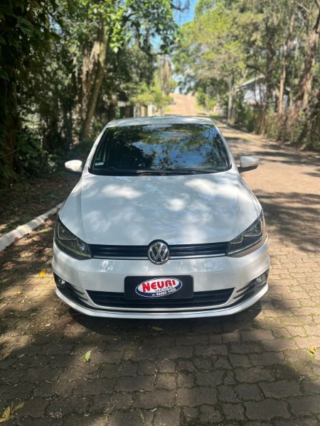 VOLKSWAGEN FOX 1.6 CONNECT FLEX 2019 /2019 NEURI VEÍCULOS LAJEADO / Carros no Vale