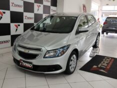 CHEVROLET ONIX 1.4 LT 2015/2015 TIAGO AUTOMÓVEIS VENÂNCIO AIRES / Carros no Vale