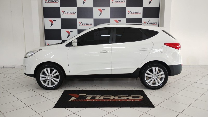 HYUNDAI IX 35 IX35 2.0 GL 4X2 16V FLEX 4P AUTOMÁTICO 2015/2015 TIAGO AUTOMÓVEIS VENÂNCIO AIRES / Carros no Vale