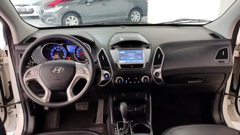 HYUNDAI IX 35 IX35 2.0 GL 4X2 16V FLEX 4P AUTOMÁTICO 2015/2015 TIAGO AUTOMÓVEIS VENÂNCIO AIRES / Carros no Vale