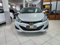 HYUNDAI HB20 COMFORT PLUS 1.6 2015/2015 TS VEÍCULOS ANTA GORDA / Carros no Vale