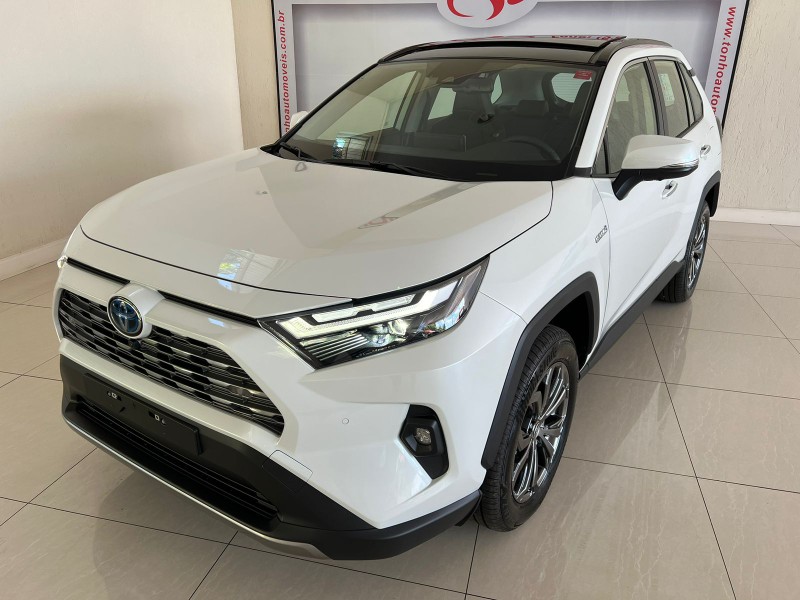 TOYOTA RAV4 2.5 SX CONNECT 4X4 HYBRID 2024/2024 TONHO AUTOMÓVEIS LAJEADO / Carros no Vale