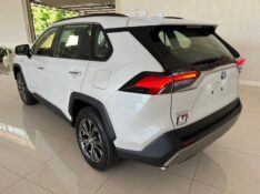 TOYOTA RAV4 2.5 SX CONNECT 4X4 HYBRID 2024/2024 TONHO AUTOMÓVEIS LAJEADO / Carros no Vale