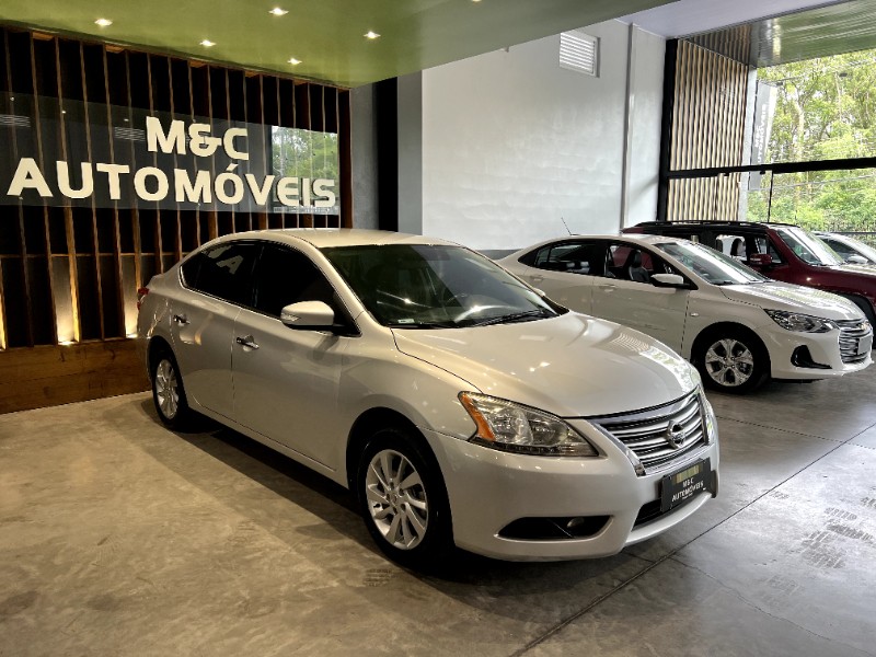 NISSAN SENTRA SV 2.0 16V FLEX 2013/2014 M&C AUTOMÓVEIS CAXIAS DO SUL / Carros no Vale