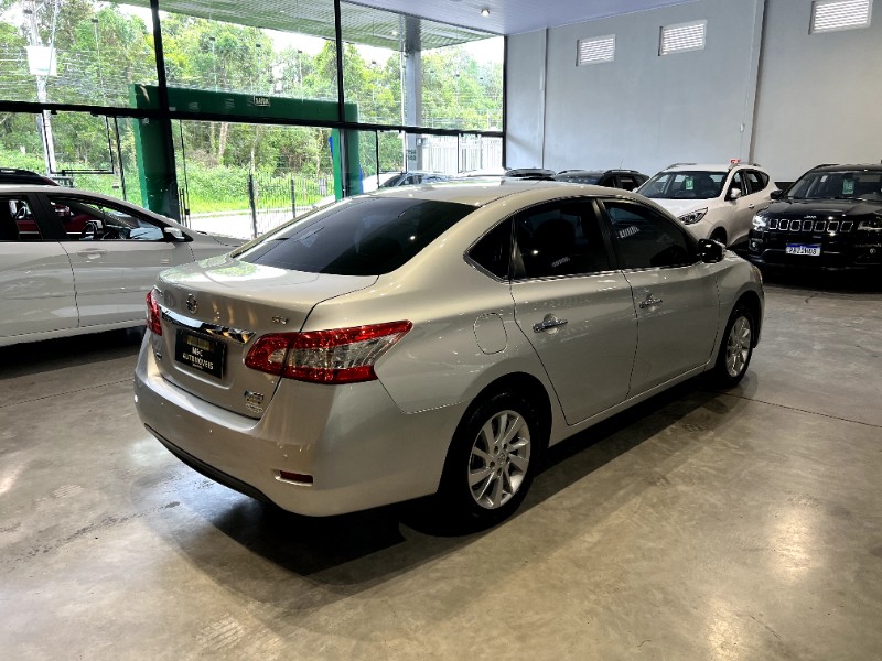 NISSAN SENTRA SV 2.0 16V FLEX 2013/2014 M&C AUTOMÓVEIS CAXIAS DO SUL / Carros no Vale