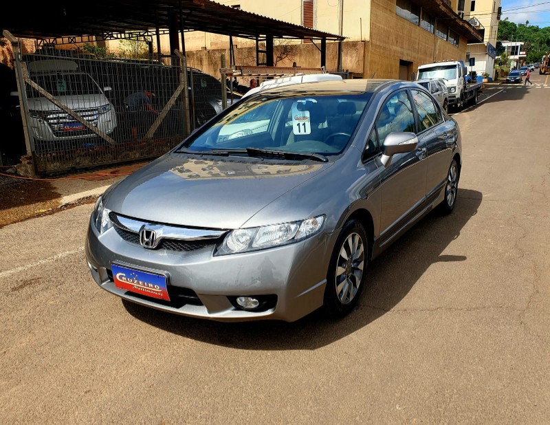 HONDA CIVIC 1.8 LXL 16V 2011/2011 CRUZEIRO MULTIMARCAS CRUZEIRO DO SUL / Carros no Vale