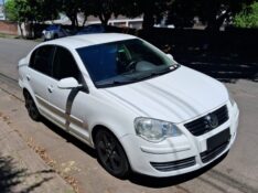 VOLKSWAGEN POLO SEDAN 1.6 8V 2012/2012 STOPCAR MULTIMARCAS ESTRELA / Carros no Vale