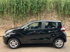 FIAT MOBI DRIVE 1.0 2017/2018 ESTAÇÃO DO CARRO ESTRELA / Carros no Vale