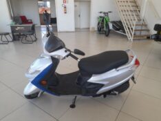 SUZUKI MOTOS BURGMAN 125 AN /2008 JASER MOTOS LAJEADO / Carros no Vale