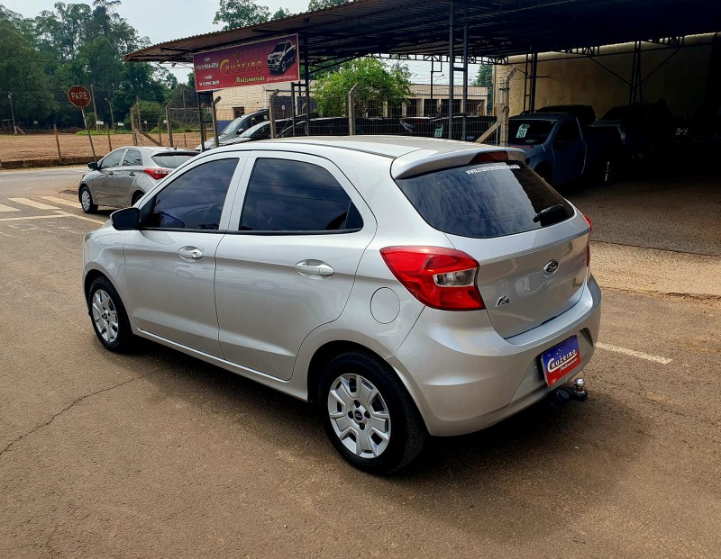 FORD KA 1.0 SE PLUS 2014/2015 CRUZEIRO MULTIMARCAS CRUZEIRO DO SUL / Carros no Vale