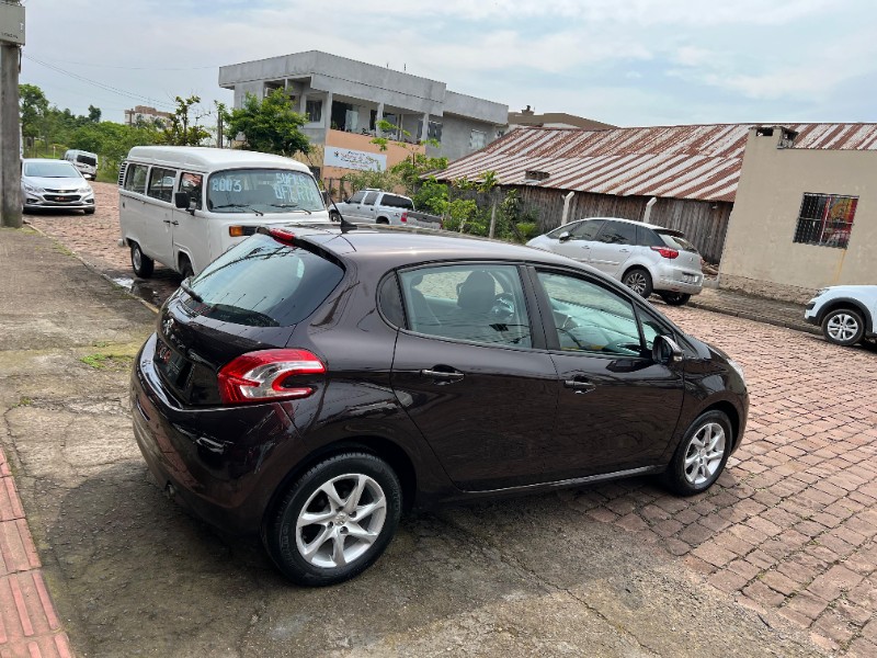 PEUGEOT 208 ACTIVE PACK 1.5 8V FLEX 2013/2014 AR MULTIMARCAS VENÂNCIO AIRES / Carros no Vale