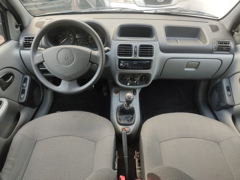 RENAULT CLIO 1.0 CAMPUS - 2011