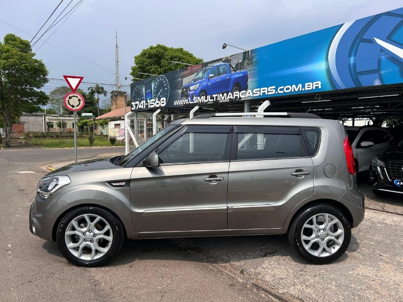 KIA SOUL 1.6 16V 2012/2013 LS MULTIMARCAS VENÂNCIO AIRES / Carros no Vale