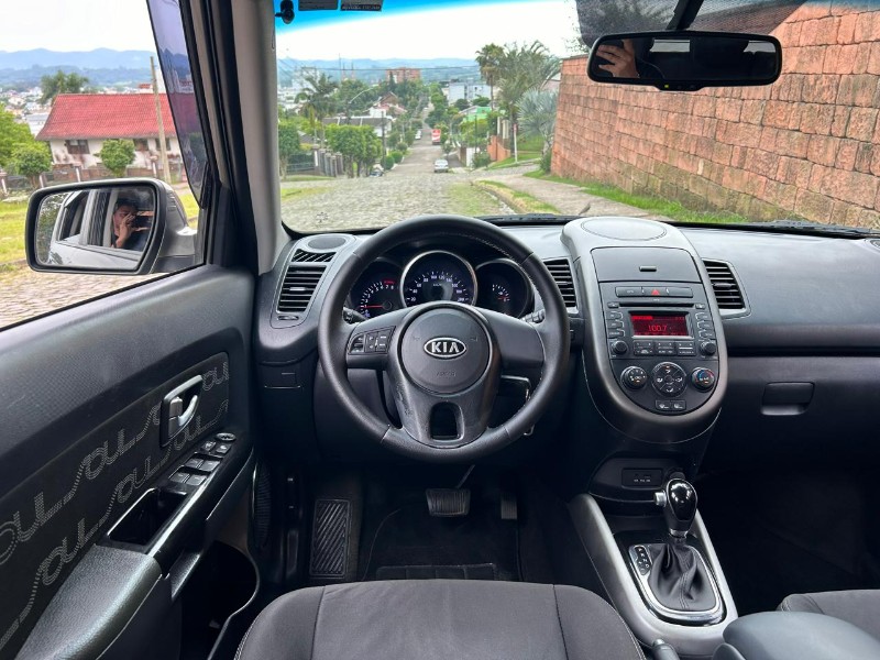 KIA SOUL 1.6 16V 2012/2013 LS MULTIMARCAS VENÂNCIO AIRES / Carros no Vale