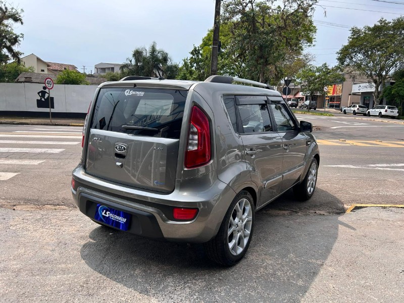 KIA SOUL 1.6 16V 2012/2013 LS MULTIMARCAS VENÂNCIO AIRES / Carros no Vale