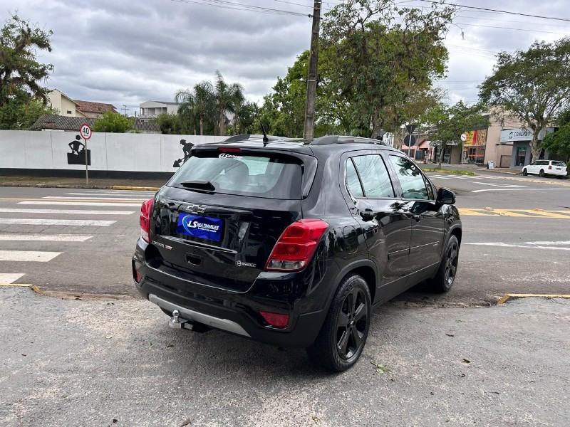 CHEVROLET TRACKER MIDNIGHT 1.4 TURBO 2018/2019 LS MULTIMARCAS VENÂNCIO AIRES / Carros no Vale