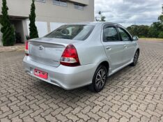 TOYOTA ETIOS 1.5 PLATINUM SEDAN 16V 2018/2018 ELY AUTOMÓVEIS LAJEADO / Carros no Vale