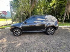 RENAULT DUSTER DYNAMIQUE 1.6 FLEX 16V MEC. 2017/2017 ELY AUTOMÓVEIS LAJEADO / Carros no Vale